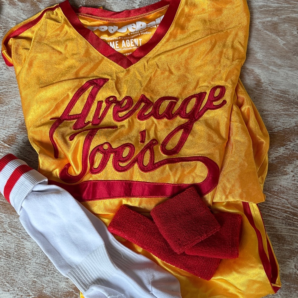 Dodgeball movie average Joe’s men’s costume xl